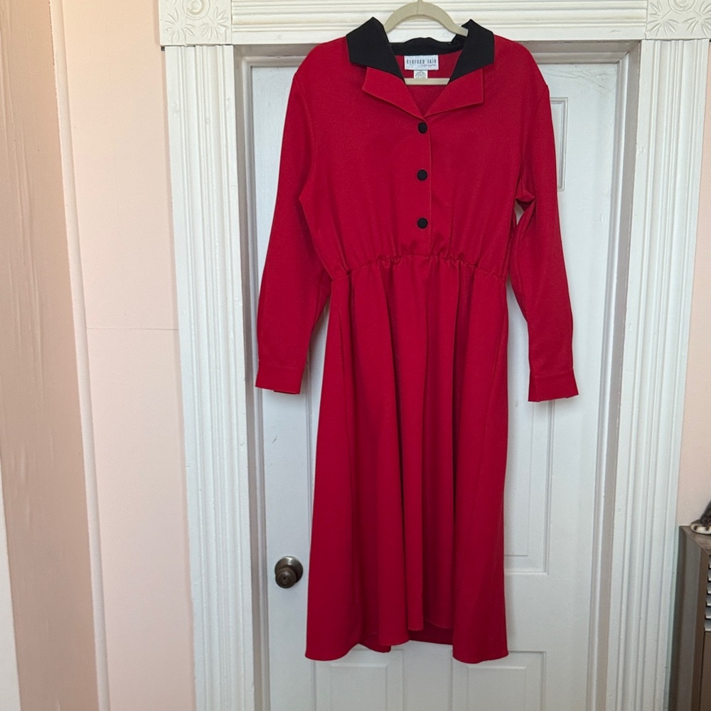 Vintage Stylish Red with Black Collar